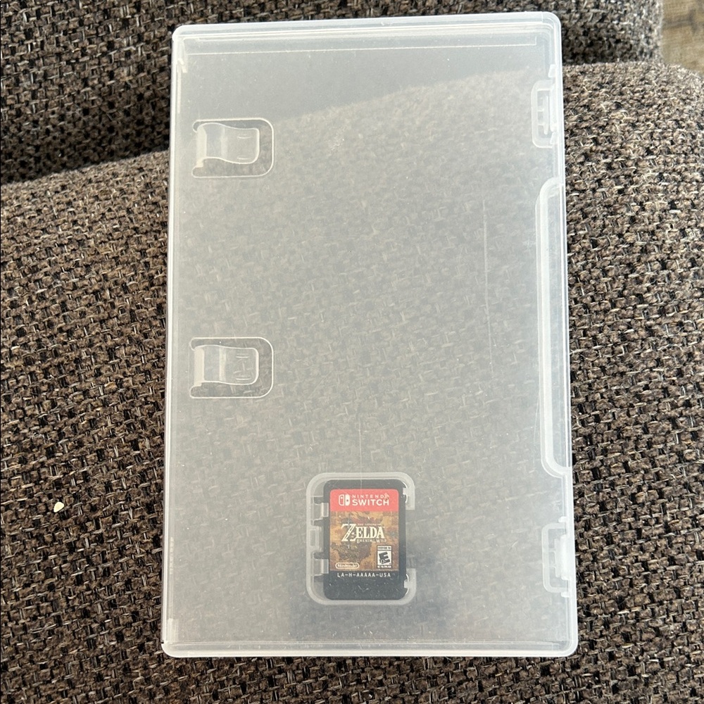 Nintendo Switch Zelda Breath of the Wild in Case